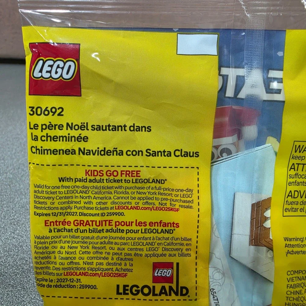 LEGO Creator Christmas Chimney Fun with Santa 30692 Kids Red New Polybag 60pc